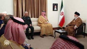 عشية وصول بن سلمان باريس .. إيران تكشف رسائل إقليمية لتعاون أمني و اقتصادي عشية وصول بن سلمان باريس .. إيران تكشف رسائل إقليمية لتعاون أمني و اقتصادي