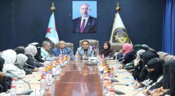 لقاء موسع يضع قضايا المرأة في صدارة الاهتمام السياسي والمجتمعي ويؤكد أهمية حضورها في مواقع القرار والعمل الوطني لقاء موسع يضع قضايا المرأة في صدارة الاهتمام السياسي والمجتمعي ويؤكد أهمية حضورها في مواقع القرار والعمل الوطني