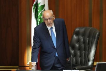 لبنان.. بري يرفض إقامة مناطق عازلة في الجنوب ويؤكد على مقاضاة الكيان لبنان.. بري يرفض إقامة مناطق عازلة في الجنوب ويؤكد على مقاضاة الكيان