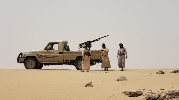 الجيش اليمني يرد على هجمات معسكرات مأرب الجيش اليمني يرد على هجمات معسكرات مأرب