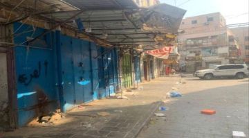 تصعيد شعبي وعصيان مدني للأسبوع الثاني في عدن رفضا لـ حرب الخدمات تصعيد شعبي وعصيان مدني للأسبوع الثاني في عدن رفضا لـ حرب الخدمات