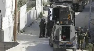 العدو الإسرائيلي يقتحم معهد قلنديا شمال القدس المحتلة العدو الإسرائيلي يقتحم معهد قلنديا شمال القدس المحتلة