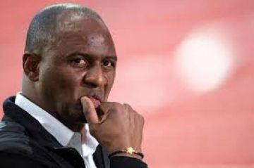 فييرا يتولى تدريب المنتخب السنغالي لكرة القدم فييرا يتولى تدريب المنتخب السنغالي لكرة القدم
