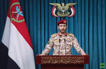 يحيى سريع: مستمرون في معادلة الحصار بالحصار حتى كسره عن اليمن (فيديو) يحيى سريع: مستمرون في معادلة الحصار بالحصار حتى كسره عن اليمن (فيديو)