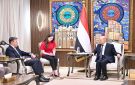 الرئيس اليمني : استهداف ميناء المخا يكشف حرب المليشيات الحوثية الممنهجة على مقدرات الشعب اليمني وشرايين حياته