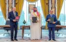 الثالوث الإقليمي والمشروع الغربي: قراءة في الممارسة والأيديولوجيا - ye