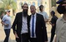 المتطرف بن غفير يقتحم الأقصى بحماية العدو الإسرائيلي ويؤدي طقوسا تلمودية في باحاته - ye
