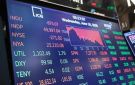 صناديق الأسهم العالمية تنجح في استقطاب تدفقات مالية قوية - ye