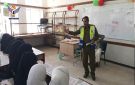 فرع الدفاع المدني بالمحويت يدشن برنامجا توعويا للسلامة العامة في مدارس المدينة - ye