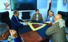وزيرا الخدمة المدنية والتربية والتعليم يناقشان آلية توفير الاحتياجات الأكاديمية لجامعة صنعاء