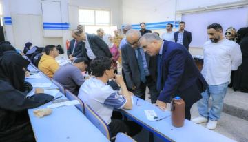خلال مشاركته تدشين امتحانات السنة التحضيرية.. وزير التربية العبادي: الجامعة مرحلة جديدة ومنها تبنون مستقبلكم خلال مشاركته تدشين امتحانات السنة التحضيرية.. وزير التربية العبادي: الجامعة مرحلة جديدة ومنها تبنون مستقبلكم