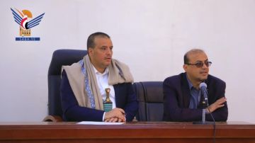 مناقشة آليات تطوير العمل في وزارة الاقتصاد والصناعة والاستثمار مناقشة آليات تطوير العمل في وزارة الاقتصاد والصناعة والاستثمار