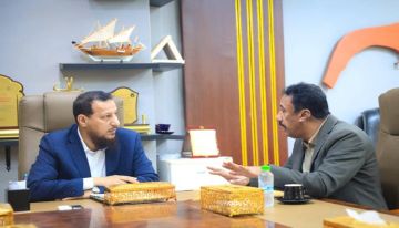 المحافظ شيخ يناقش مع وكيل أول هيئة الأراضي أوضاع أراضي وعقارات الدولة في العاصمة عدن المحافظ شيخ يناقش مع وكيل أول هيئة الأراضي أوضاع أراضي وعقارات الدولة في العاصمة عدن