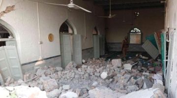 باكستان: ارتفاع ضحايا تفجير قرب مسجد إلى 21 قتيلا باكستان: ارتفاع ضحايا تفجير قرب مسجد إلى 21 قتيلا