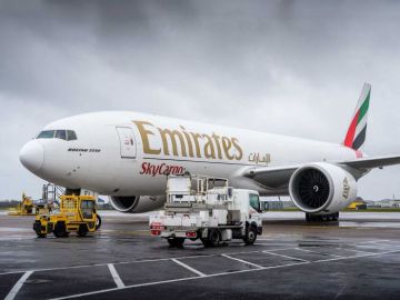 الإمارات للشحن الجوي تنقل 153 ألف طن من الصادرات الهندية الإمارات للشحن الجوي تنقل 153 ألف طن من الصادرات الهندية