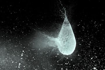علماء يشهدون لأول مرة تحول جسم جليدي إلى مذنب علماء يشهدون لأول مرة تحول جسم جليدي إلى مذنب