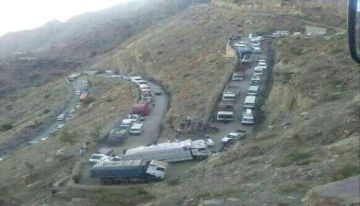 مجزرة جديدة على طريق هيجة العبد.. 4 قتلى و9 جرحى بقصف صاروخي حوثي جنوب تعز مجزرة جديدة على طريق هيجة العبد.. 4 قتلى و9 جرحى بقصف صاروخي حوثي جنوب تعز