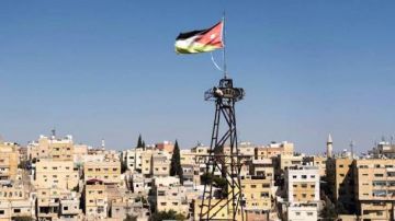 الأردن يعترض صواريخ تابعة لإيران الأردن يعترض صواريخ تابعة لإيران