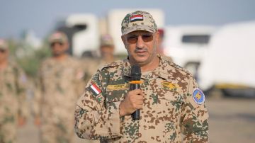 في أول ظهور له : طارق صالح يصدر أول قرار عسكري بعد سقوط المخا ووصوله الرياض في أول ظهور له : طارق صالح يصدر أول قرار عسكري بعد سقوط المخا ووصوله الرياض