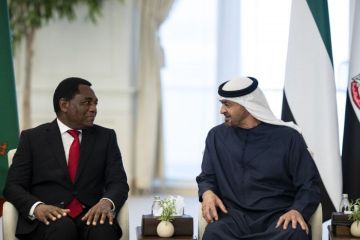 الشيخ محمد بن زايد ورئيس زامبيا يبحثان تعزيز العلاقات بين البلدين الشيخ محمد بن زايد ورئيس زامبيا يبحثان تعزيز العلاقات بين البلدين