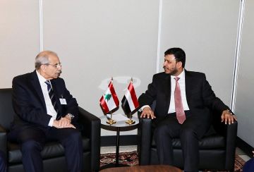 عضو مجلس القيادة الرئاسي ليمني عبدالله العليمي يبحث مع رئيس الوزراء اللبناني تطورات الأوضاع وتعزيز العلاقات الثنائية عضو مجلس القيادة الرئاسي ليمني عبدالله العليمي يبحث مع رئيس الوزراء اللبناني تطورات الأوضاع وتعزيز العلاقات الثنائية