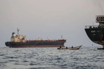 بعد أمريكا وروسيا.. دول كبرى تستعد لتطبيع العلاقات مع الحوثيين بعد أمريكا وروسيا.. دول كبرى تستعد لتطبيع العلاقات مع الحوثيين