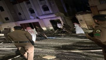 صور - مشاهد لآثار استهداف الحوثيين للأعيان المدنية في السعودية صور - مشاهد لآثار استهداف الحوثيين للأعيان المدنية في السعودية