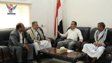 مناقشة المواضيع والقضايا الوقفية المرتبطة بمصلحة الضرائب والجمارك مناقشة المواضيع والقضايا الوقفية المرتبطة بمصلحة الضرائب والجمارك