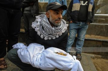 استشهاد طفلين فلسطينيين وإصابة آخرين بقصف للعدو الإسرائيلي غرب مدينة غزة استشهاد طفلين فلسطينيين وإصابة آخرين بقصف للعدو الإسرائيلي غرب مدينة غزة