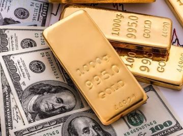 الذهب يتراجع مع صعود الدولار وترقب تحركات أسعار الفائدة الذهب يتراجع مع صعود الدولار وترقب تحركات أسعار الفائدة