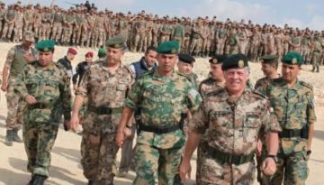الجيش الأردني يعترض صواريخ أطلقت من إيران الجيش الأردني يعترض صواريخ أطلقت من إيران