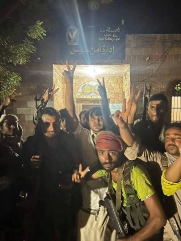 الحديد قوات صنعاء تسيطر على مديرية حيس بالكامل الحديد قوات صنعاء تسيطر على مديرية حيس بالكامل