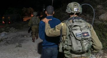 العدو الإسرائيلي يعتقل 24 فلسطينيا من الضفة والقدس العدو الإسرائيلي يعتقل 24 فلسطينيا من الضفة والقدس
