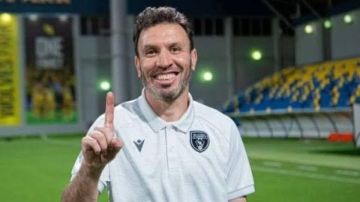 الحسين مدربًا جديدًا للتعاون السعودي عقب إنهاء تعاقد لازيتيتش