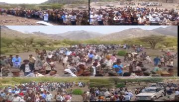 بموكب جنائزي مهيب.. أبناء الأزارق يشيعون المغدور به خطاب البتول إلى مسقط رأسه بموكب جنائزي مهيب.. أبناء الأزارق يشيعون المغدور به خطاب البتول إلى مسقط رأسه