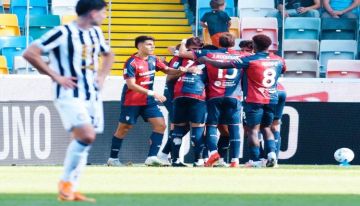 كالياري يحقق فوزه الثالث تواليا في الدوري الإيطالي كالياري يحقق فوزه الثالث تواليا في الدوري الإيطالي