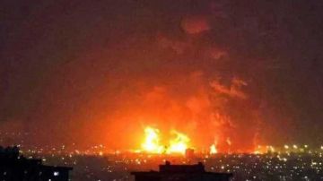 سماع دوي انفجارات في مدينة جاسك بجنوب إيران سماع دوي انفجارات في مدينة جاسك بجنوب إيران