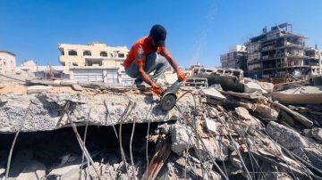 تقرير أممي: اقتصاد غزة يواجه أشد أزمة اقتصادية مسجلة في العالم تقرير أممي: اقتصاد غزة يواجه أشد أزمة اقتصادية مسجلة في العالم