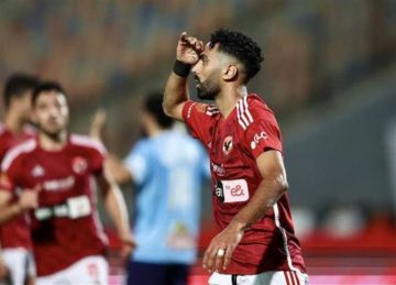 الأهلي يهزم سموحة بصعوبة ويتقاسم صدارة الدوري المصري مع بيراميدز الأهلي يهزم سموحة بصعوبة ويتقاسم صدارة الدوري المصري مع بيراميدز