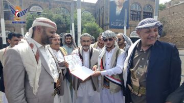 استقبال الأسير المحرر نجيب القديمي في المحويت استقبال الأسير المحرر نجيب القديمي في المحويت