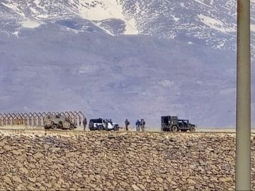قوات العدو الإسرائيلي تعتدي بالضرب على راع في ريف القنيطرة قوات العدو الإسرائيلي تعتدي بالضرب على راع في ريف القنيطرة