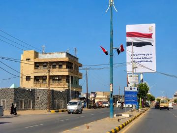 اليمن.. أنباء عن سيطرة الحوثيين على المخا والاقتراب من المندب مع نزوح جماعي نحو عدن (فيديو)