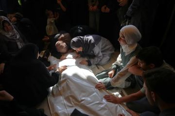 استشهاد فلسطينيين وإصابة أكثر من 10 في قصف للعدو الإسرائيلي على مواصي خان يونس