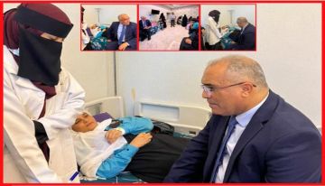 بلمسة أبوية حانية.. وزير التربية (العبادي) يزور الطلاب الأيتام بمدرسة (مسلم هنز) للمستشفى عقب حادث سير أليم بعدن بلمسة أبوية حانية.. وزير التربية (العبادي) يزور الطلاب الأيتام بمدرسة (مسلم هنز) للمستشفى عقب حادث سير أليم بعدن