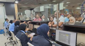 38 ألف مسافر تنقلوا عبر معبر الكرامة الأسبوع الماضي 38 ألف مسافر تنقلوا عبر معبر الكرامة الأسبوع الماضي