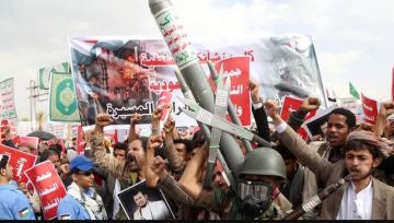 اليمن.. الحوثيون يستهدفون تعز بـ3 صواريخ باليستية اليمن.. الحوثيون يستهدفون تعز بـ3 صواريخ باليستية