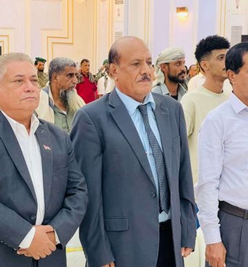 قيادات الانتقالي تشارك في تكريم الشاعر محمد السليماني قيادات الانتقالي تشارك في تكريم الشاعر محمد السليماني