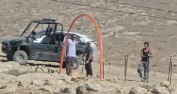 اقتحامات للعدو الإسرائيلي واعتداءات للمستوطنين في رام الله والقدس اقتحامات للعدو الإسرائيلي واعتداءات للمستوطنين في رام الله والقدس