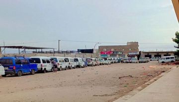 طوابير السيارات تعود للواجهة.. أزمة الغاز المزمنة تخنق عدن والمواطنون يطالبون بحلول جذرية طوابير السيارات تعود للواجهة.. أزمة الغاز المزمنة تخنق عدن والمواطنون يطالبون بحلول جذرية