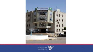 توجيهات رئاسية بمنح امتيازات للمستوردين عبر المنافذ البحرية في محافظة الحديدة توجيهات رئاسية بمنح امتيازات للمستوردين عبر المنافذ البحرية في محافظة الحديدة